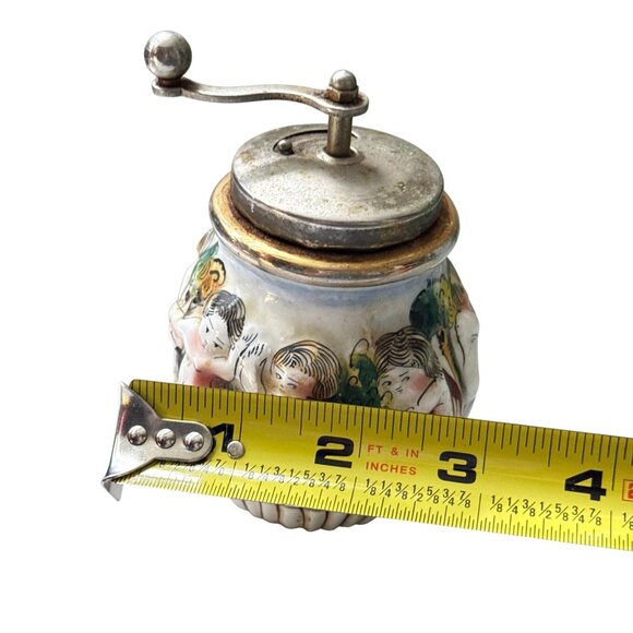 Vintage Capodimonte Cherub Peppermill Grinder Hand Painted Metal Crank Mill - Picture 9 of 9